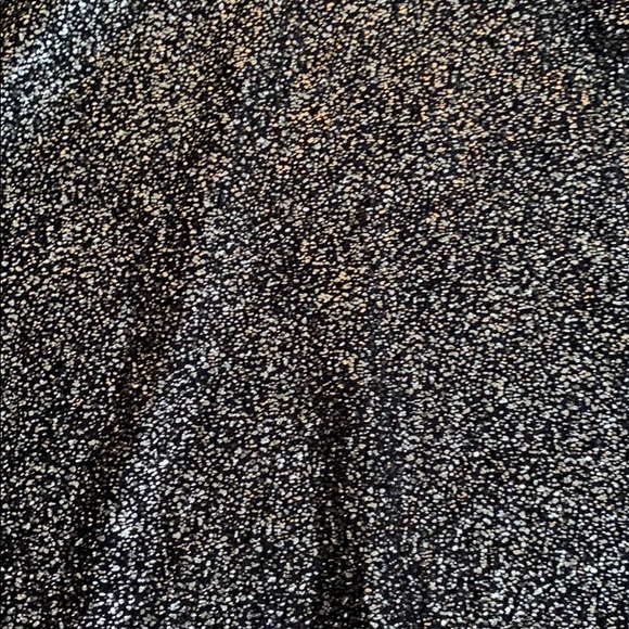 Gold speckle flowy skirt - Picture 3 of 5